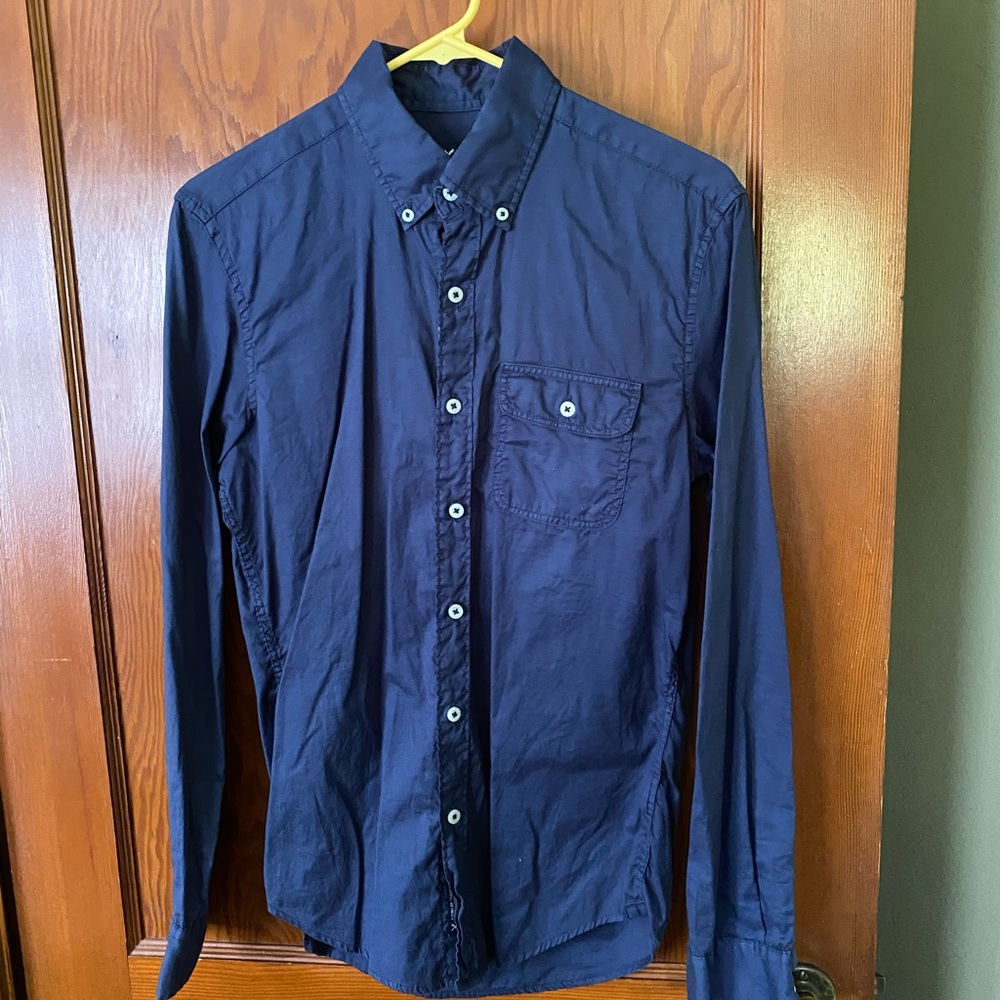 men’s long sleeved button down shirt